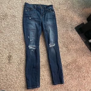 D. Jeans distressed high rise straight leg jeans 6